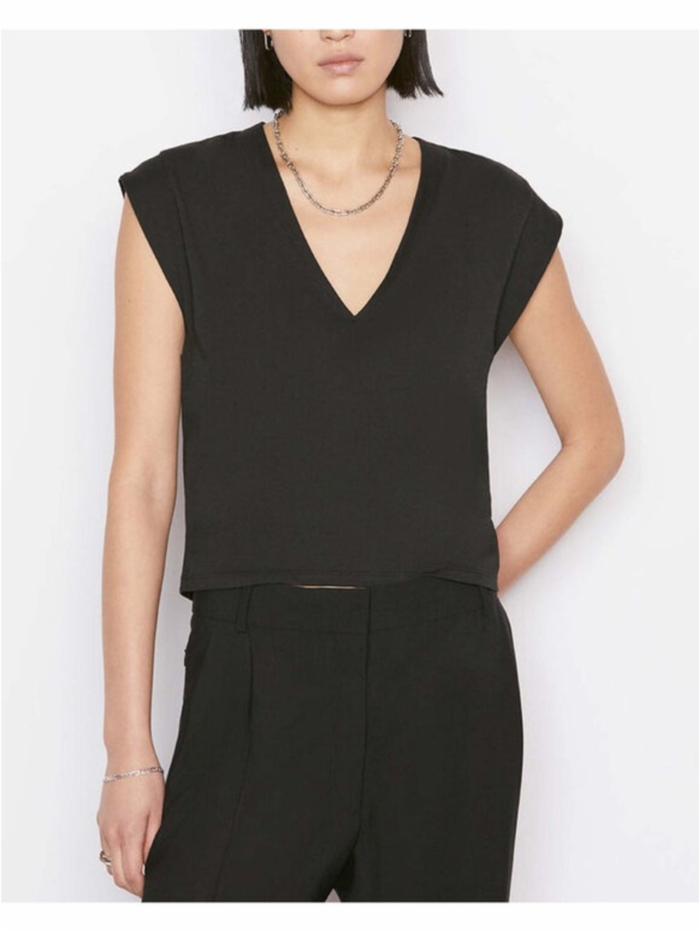 Frame Denim Noir Le High Rise V-Neck Tee- Large